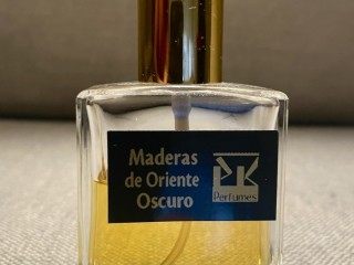 Maderas de Oriente Oscuro - PK PERFUMES